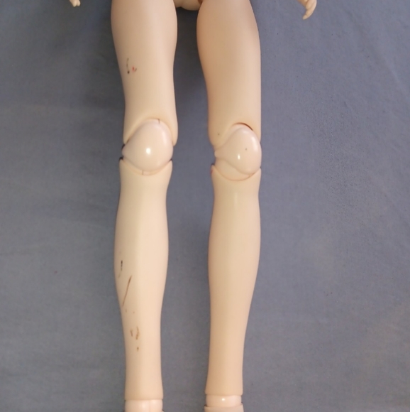 1/3 scale azone head and obitsu body BJD hybrid - Picture 2 of 7